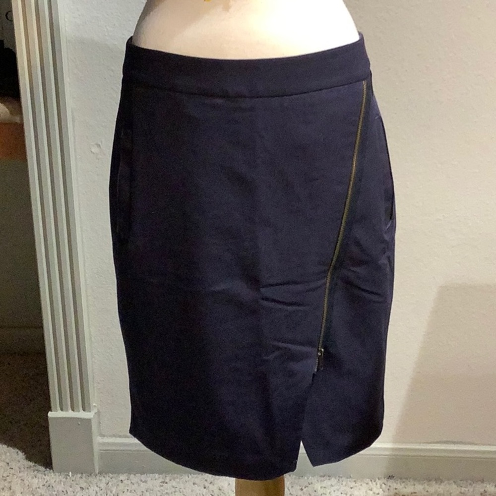 Worthington Navy pencil skirt